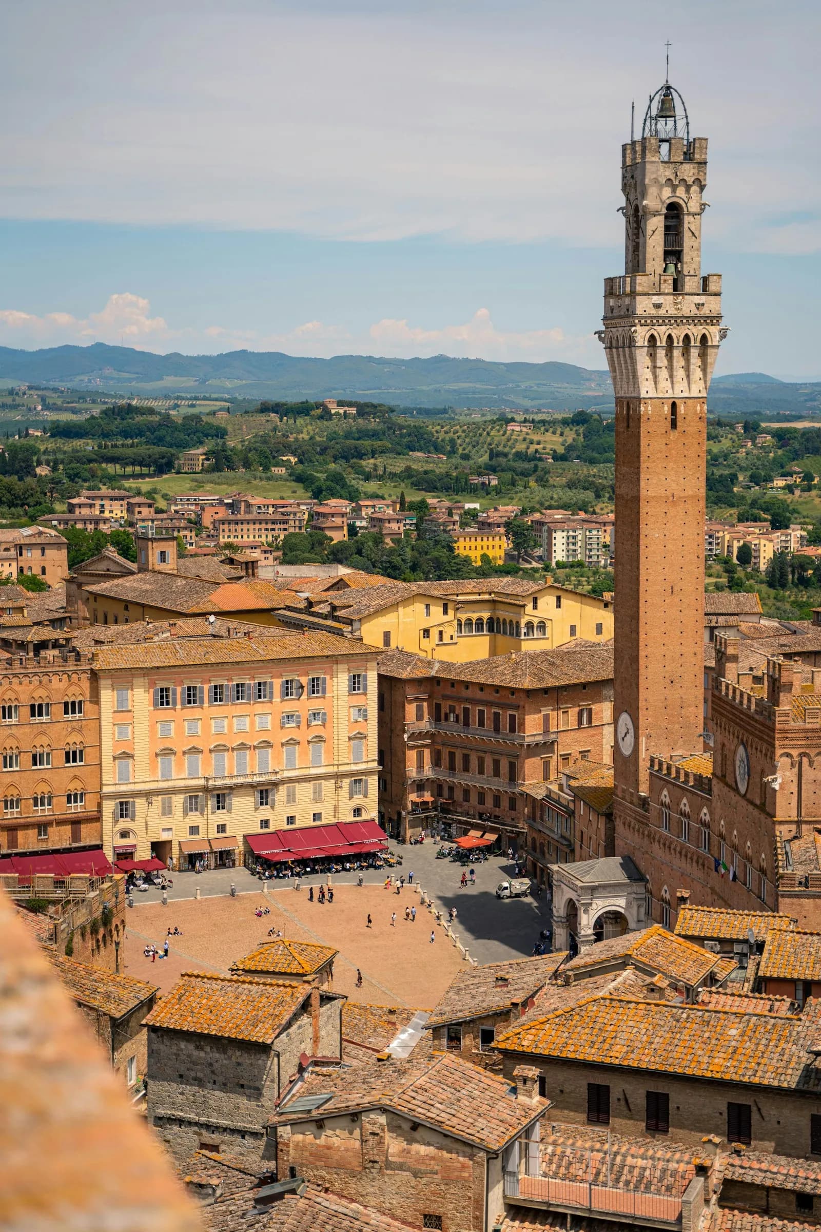 Piazza del Campo and the Torre del Mangia in Siena